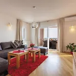 Luxury With Heated Pool, Jacuzzi And Sauna 度假居