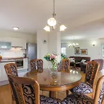 度假居 Luxury With Heated Pool, Jacuzzi And Sauna 马卡尔斯卡