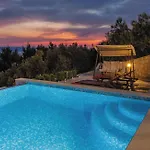 度假居 Luxury With Heated Pool, Jacuzzi And Sauna *